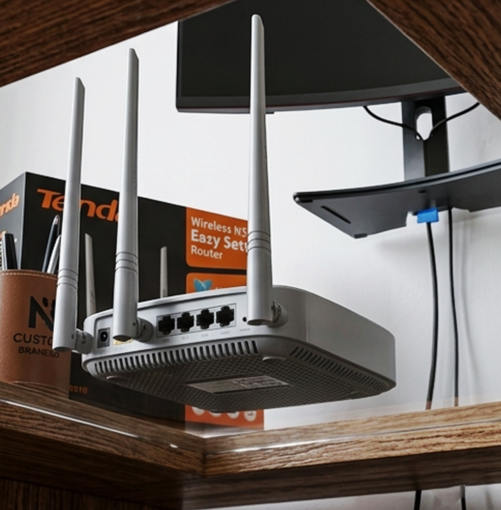 Router de Configuração Fácil Tenda N318 Wireless N300 – Antenas de Alto Ganho para WiFi Doméstico Estável (IT0048)