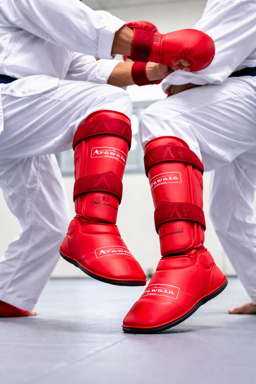 Arawaza Proteção de Canela e Pé Aprovada pela WKF – Proteção Profissional de Karaté (Par) (AYD277-43)