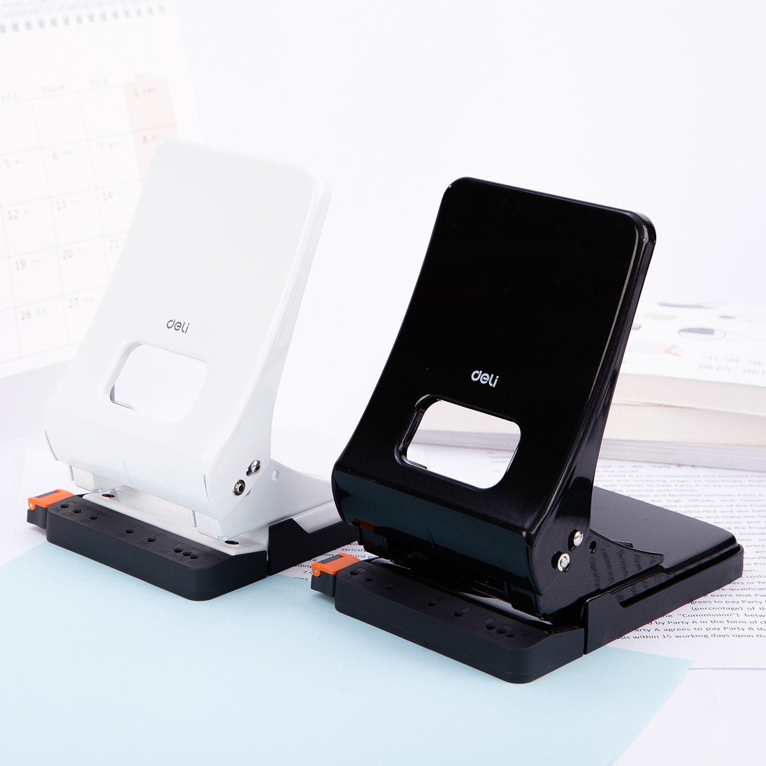 Deli E0143 Effortless 2-Hole Metal Punch 45 Sheets Black