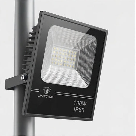 LED Reflector 100W Jortan IP66: Intense Brightness, Maximum Weather Protection and Total Efficiency - (AYA147-8)