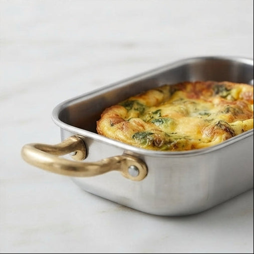 Mini Assadeira Retangular 12cm em Inox com Alças Douradas: Charme e Sofisticação para Porções Individuais - (AYD352-12)