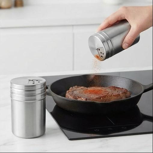 Praticidade e Elegância: Saleiro Metálico com Vedação e Fluxo Preciso - (AYD63-23)