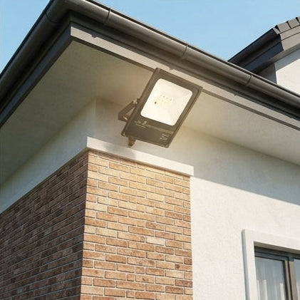 Refletor Flood Light RGB 20W Jortan IP66: Efeitos de Luz Incríveis para Pátios e Jardins - (AYA147-5)