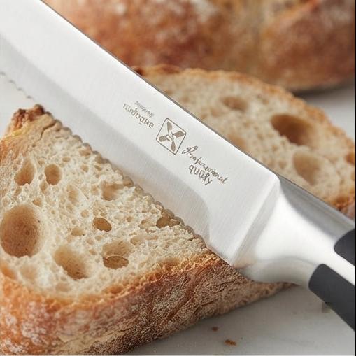 Mestre dos Cortes: Faca de Cozinha Serrilhada com Performance Profissional - (FAC4016)