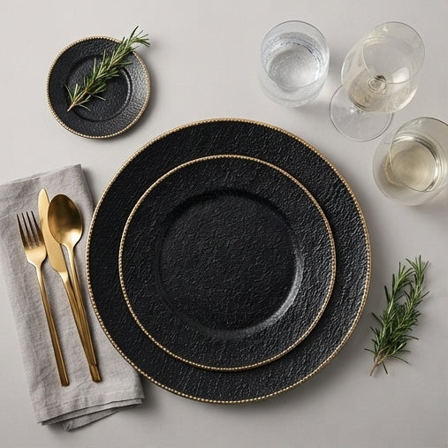 Prato de Sobremesa Preto Texturizado 21cm com Borda Dourada: Estilo Moderno e Sofisticação para o Final da Refeição - (AYD245-121)