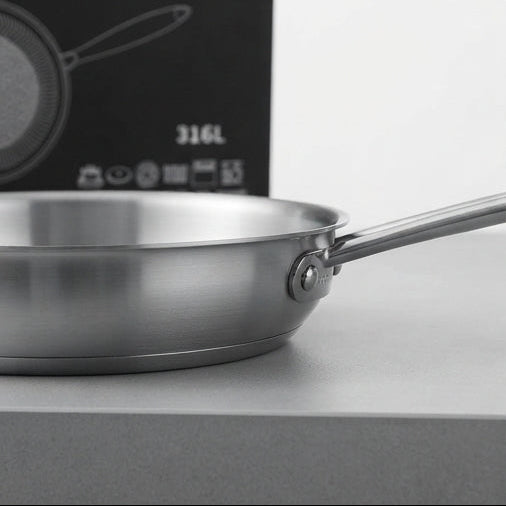 Frigideira Triply em Aço Inoxidável 316L - 22cm: Qualidade que Perdura (AYD233-112)