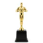 Estatueta Dourada: O Brilho do Ouro e a Elegância do Troféu Clássico - (AYD82-24)