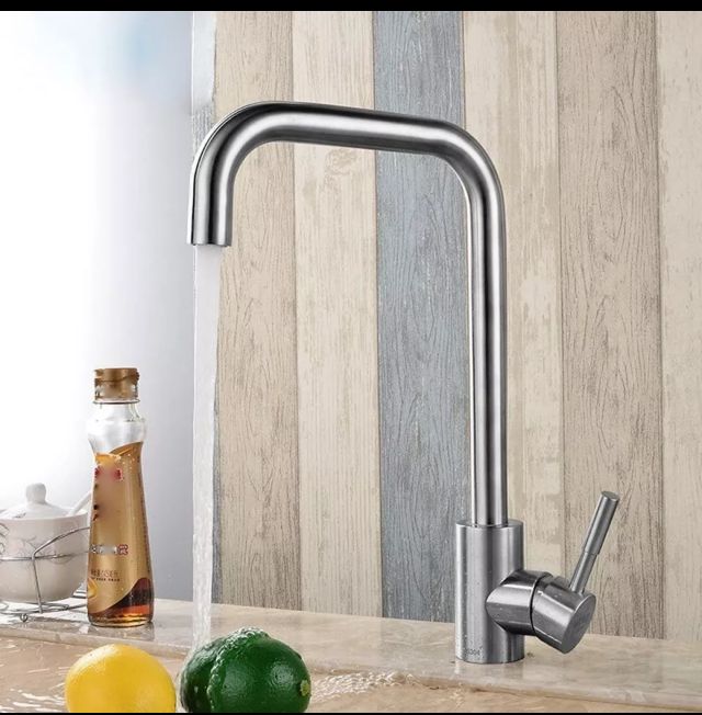 Stainless Steel Kitchen Sink Mixer Tap 360-Degree Swivel Spout