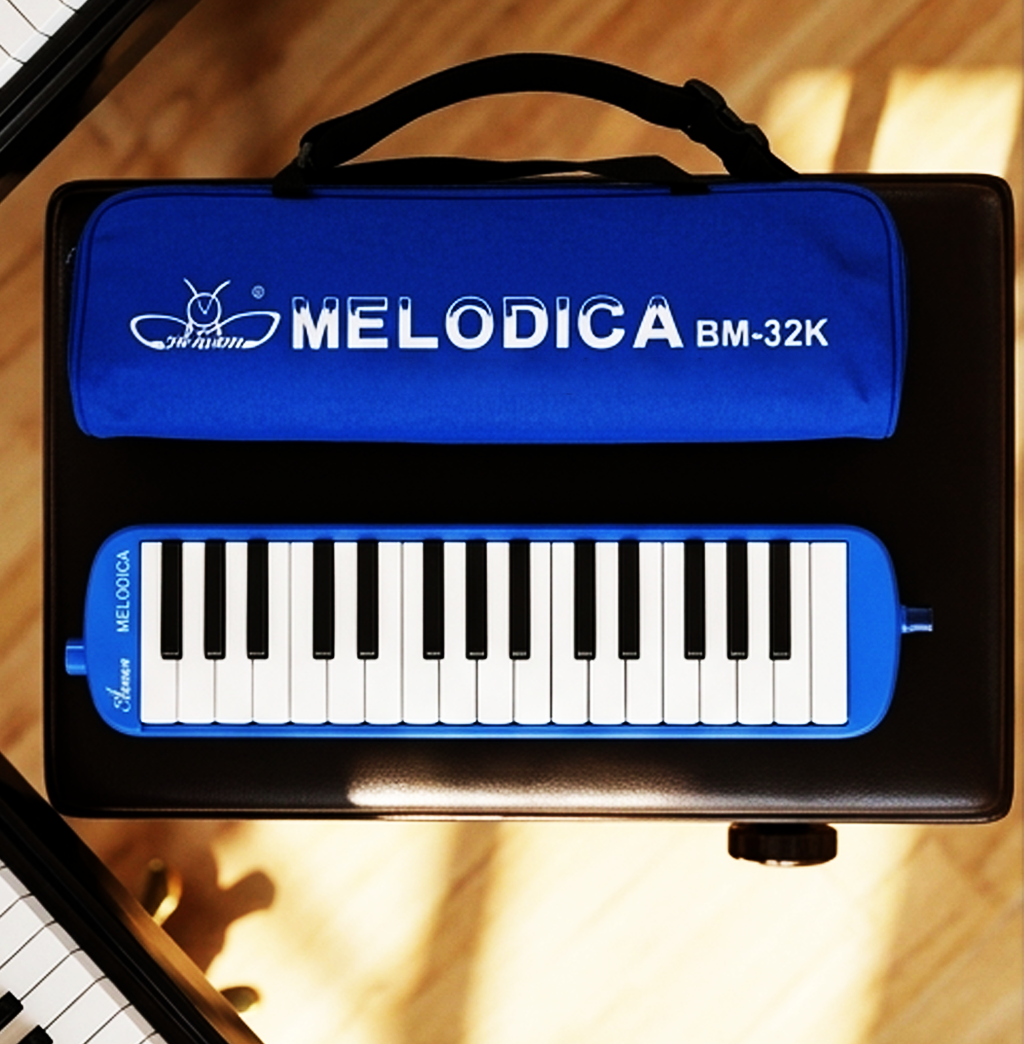 Melódica BM-32K – Instrumento de Teclado Portátil de 32 Teclas